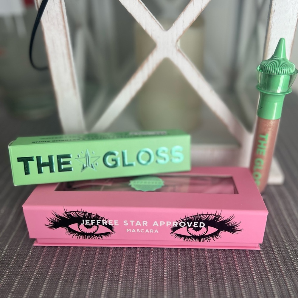 NIB Jeffrey Star 2pc set Mascara Black and The Gloss Paid in Full Lip gloss